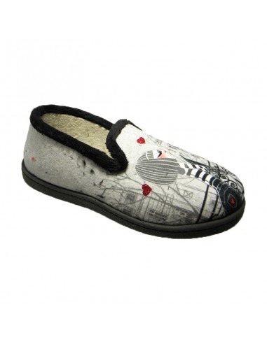 Zapatilla de casa cerrada para chica...