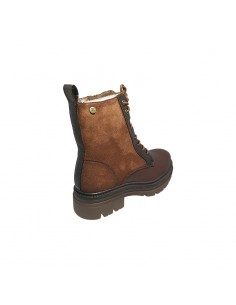 Bota de chica con tacon y... 2