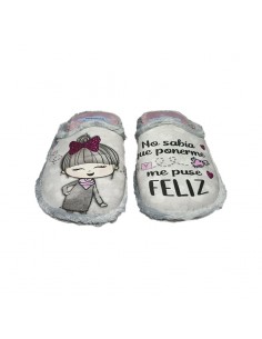 Zapatilla chica muñeca y frase 2